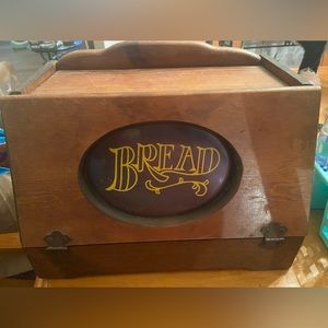 Solid wood vintage Breadbox. EUC. Retro. Large.